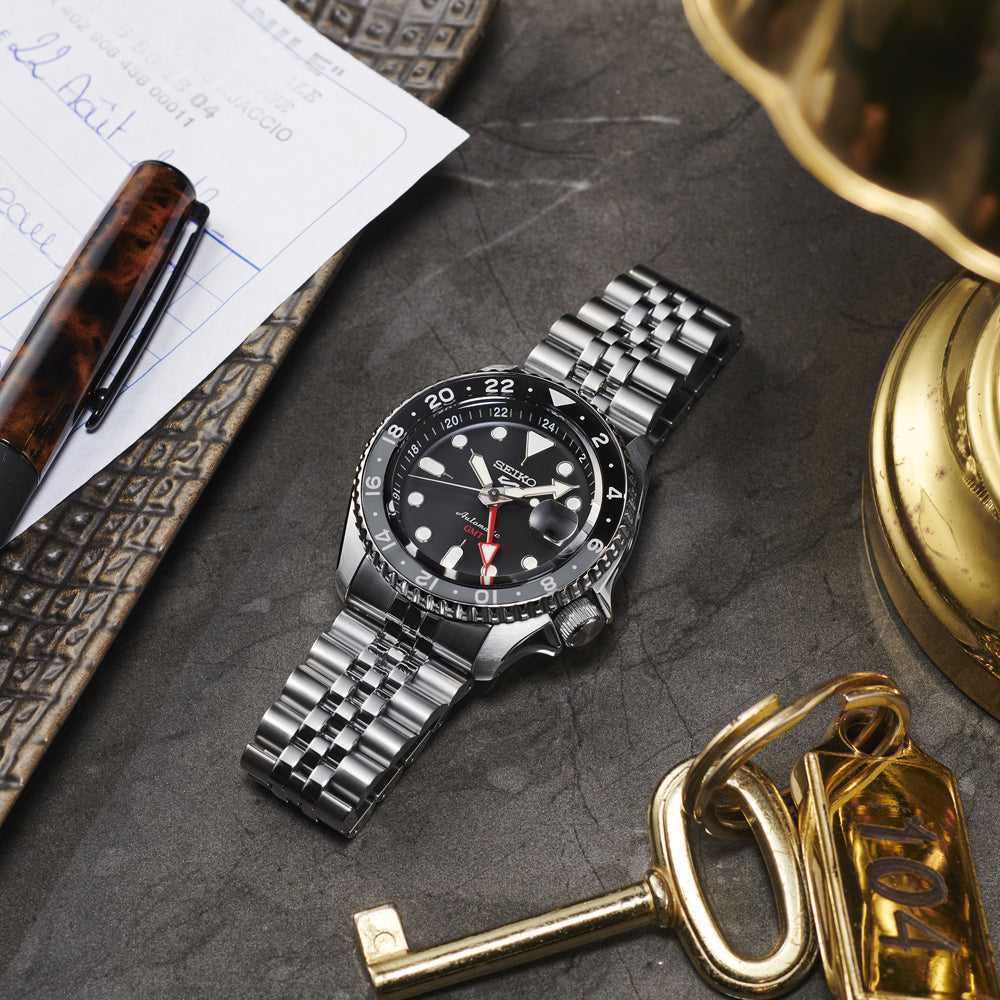 Seiko 5 Sport SKX Black